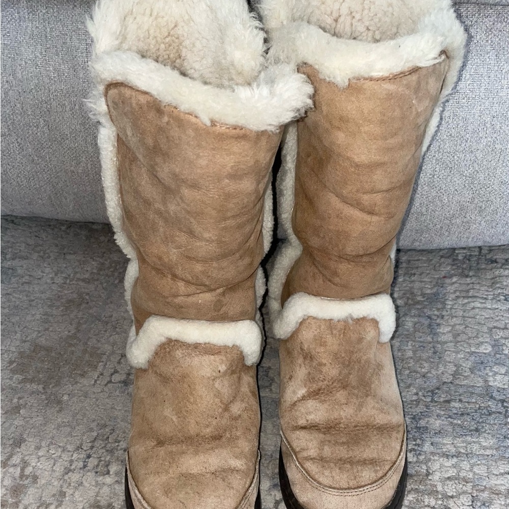 Ugg boots - Picture 2 of 8